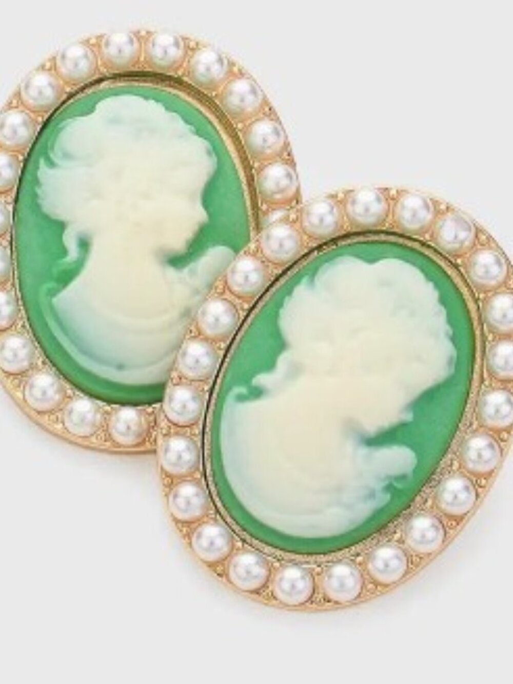 NEW Pearl Embellished Cameo Stud Earrings